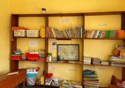 Bandari resources room with books and readers on shelves